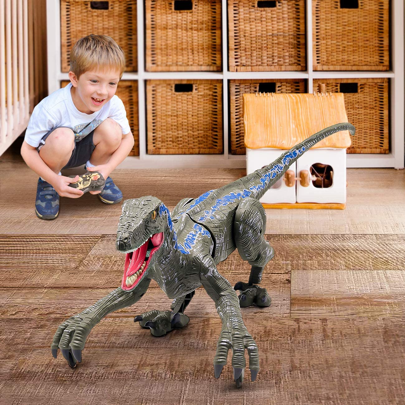 Remote controlled Velociraptor® Dinosaur