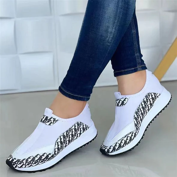 Dionne - Comfortable Sneakers