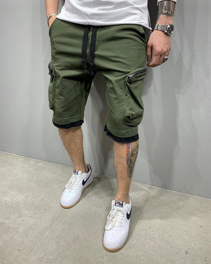 Fitness shorts with multiple pockets